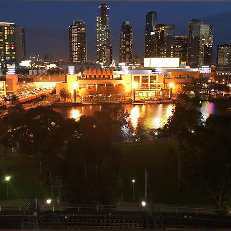 Melbourne River Views Apartment Exterior photo