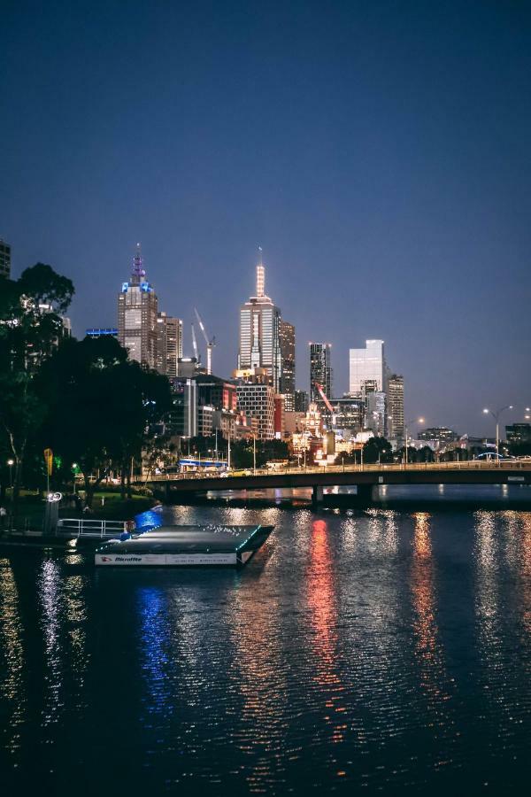 Melbourne River Views Apartment Exterior photo